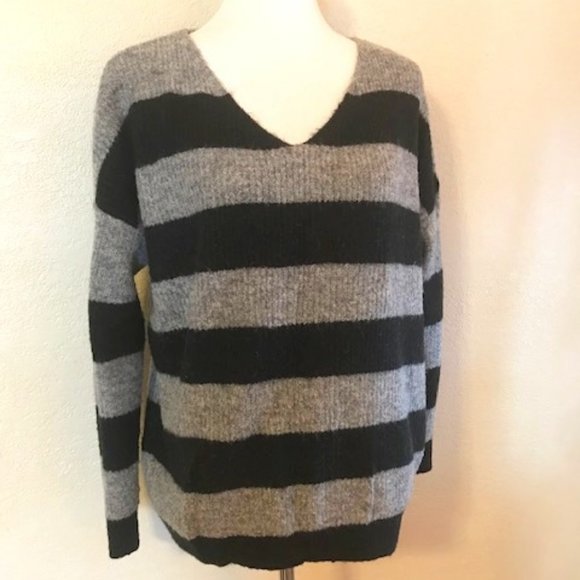 Classic Stripe V-neck Sweater - Picture 1 of 4